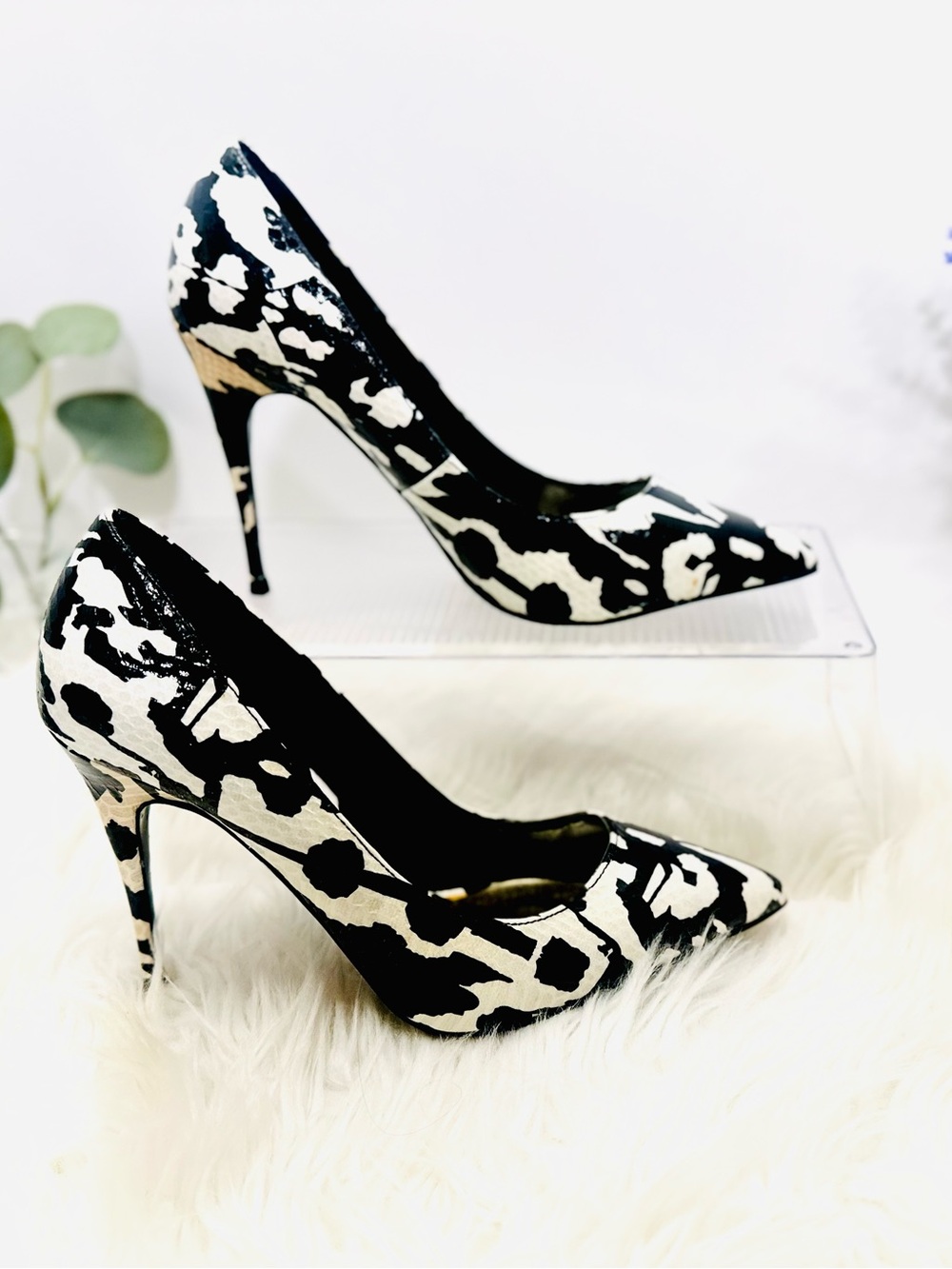 LFL by Lust for Life Black White Animal Print 4” Pointed-Toe Stilettos Size 7